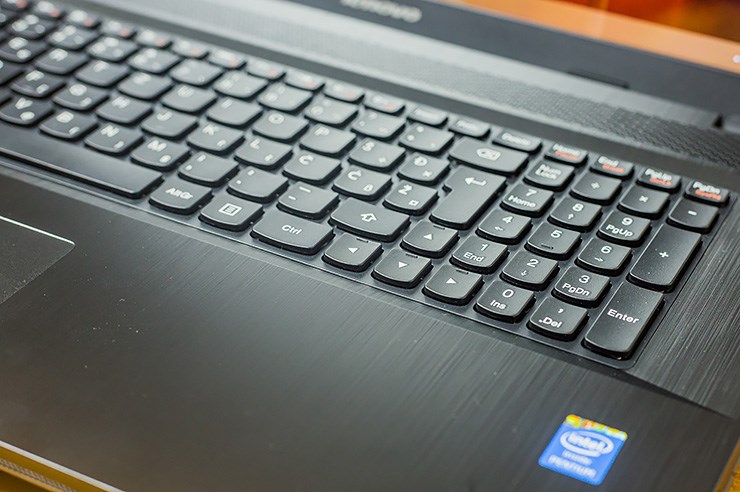 Lenovo G710 (8).jpg